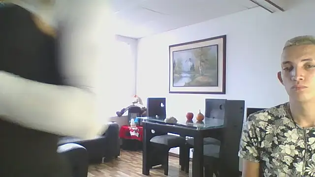 Snapshot of parejacaliente20154 chatting on 12-18-24, 07:52 parejacaliente20154 online show from 12-18-24, 07:52