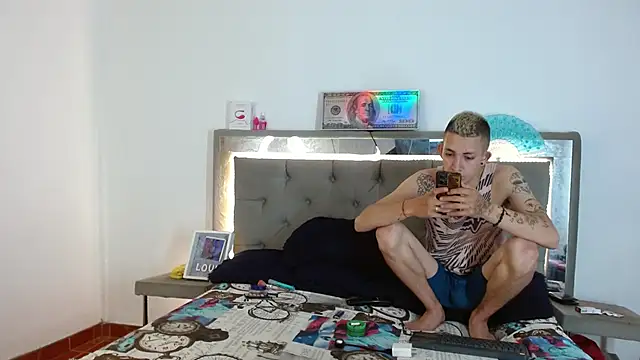 Snapshot of parejacaliente20154 chatting on 01-09-25, 02:07 parejacaliente20154 online show from 01-09-25, 02:07