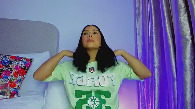 Snapshot of VIDEO_SALE_4_YOU chatting on 10-14-25, 10:43 VIDEO SALE 4 YOU online show from 10-14-25, 10:43