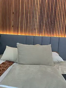 EmiilyAdams  online show from 02-04-25, 11:49