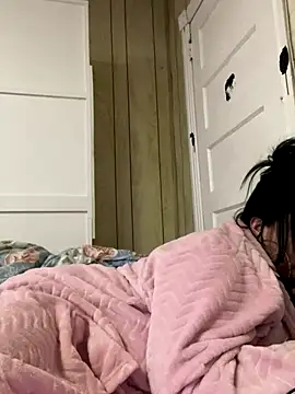 Snapshot of kriztal_pretty chatting on 12-05-25, 02:58 kriztal pretty online show from 12-05-25, 02:58