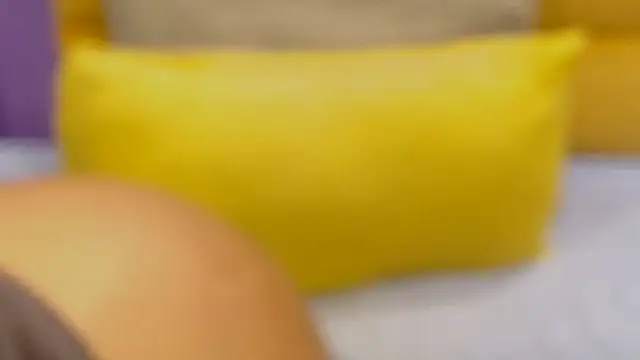 YELLOWBUSTYMELLONS online show from 10-29-25, 05:31