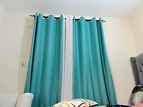 Snapshot of dolly_booty chatting on 11-09-25, 09:24 dolly booty online show from 11-09-25, 09:24