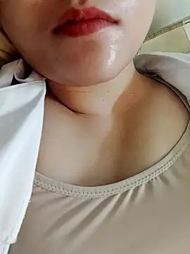 Snapshot of Sexyass13 chatting on 09-17-25, 04:58 Sexyass13 online show from 09-17-25, 04:58