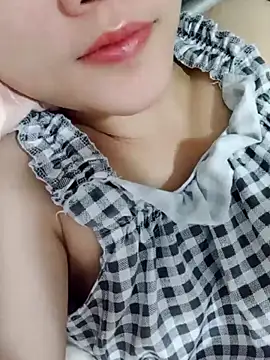 Snapshot of Sexyass13 chatting on 10-08-25, 05:54 Sexyass13 online show from 10-08-25, 05:54