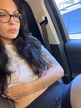 BeautifulMesss online show from 10-21-25, 04:51