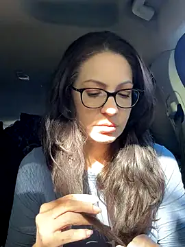 BeautifulMesss online show from 10-27-25, 03:38