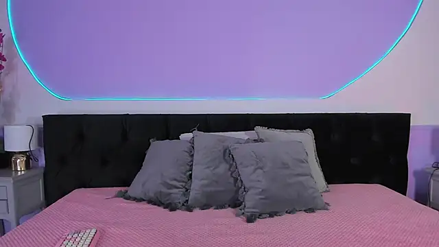 Julieta Cortes   online show from 11-05-25, 11:54