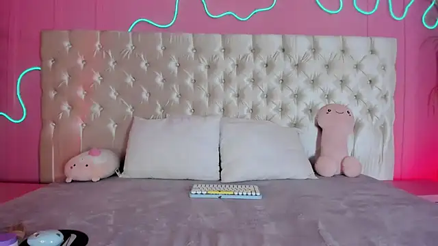 Julieta Cortes   online show from 02-03-26, 12:10