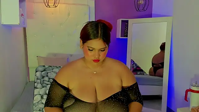 Alanna hot3 online show from 04-13-26, 07:52