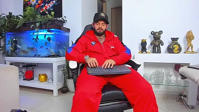 Johnnygrayson1 online show from 01-08-26, 01:30