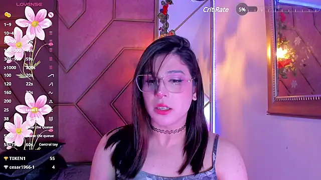 Snapshot of Yuri_Stars chatting on 02-04-25, 11:38 Yuri Stars online show from 02-04-25, 11:38