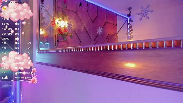 Snapshot of Yuri_Stars chatting on 02-18-25, 08:03 Yuri Stars online show from 02-18-25, 08:03