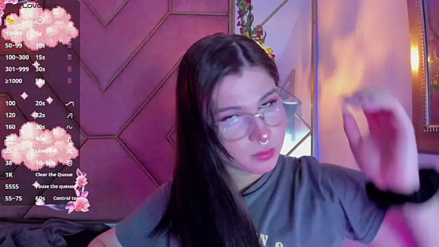 Snapshot of Yuri_Stars chatting on 02-21-25, 02:27 Yuri Stars online show from 02-21-25, 02:27