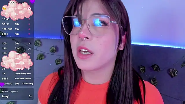 Snapshot of Yuri_Stars chatting on 03-12-25, 12:20 Yuri Stars online show from 03-12-25, 12:20