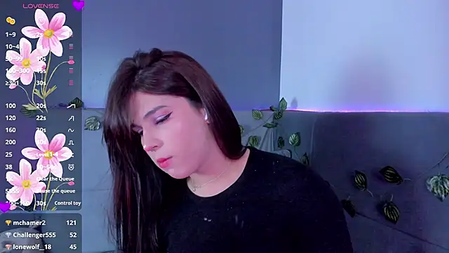 Snapshot of Yuri_Stars chatting on 03-14-25, 08:38 Yuri Stars online show from 03-14-25, 08:38