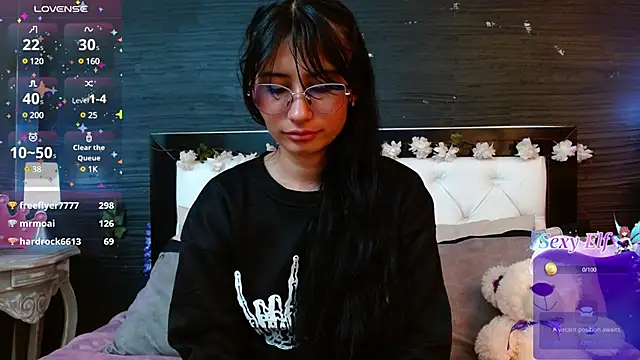 NayeCloud online show from 03-13-25, 09:54