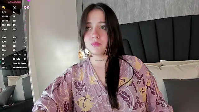 Sabrina Lennox online show from 02-08-25, 10:40