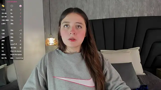 Sabrina Lennox online show from 03-07-25, 07:38