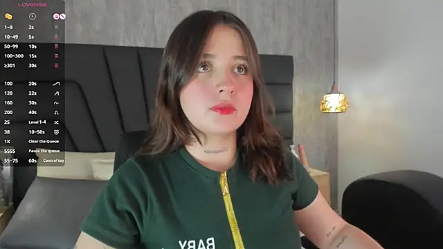 Sabrina Lennox online show from 03-10-25, 07:29