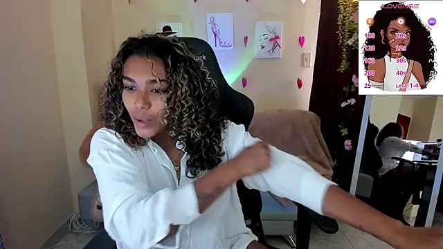 aleja montiel   online show from 03-06-25, 12:52