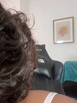 aleja montiel   online show from 06-11-26, 02:53