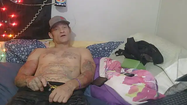 TheOneYouLove69 online show from 10-09-25, 06:44