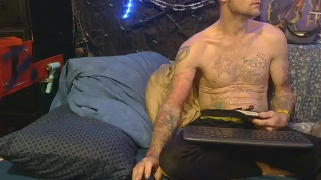 TheOneYouLove69 online show from 11-20-25, 09:14