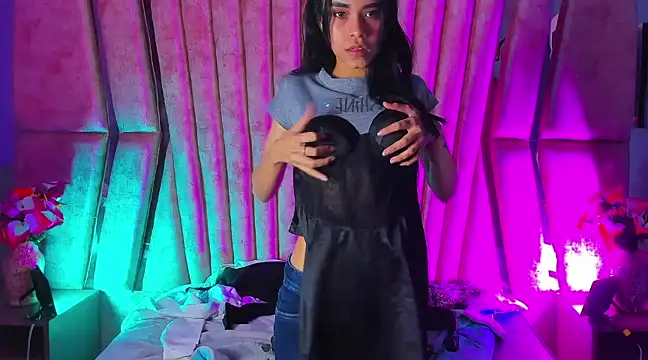 Jasmin Skinny online show from 03-06-25, 02:30