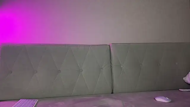 weshycouple online show from 03-05-26, 07:10