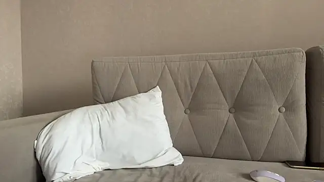 Snapshot of weshycouple chatting on 05-18-26, 03:24 weshycouple online show from 05-18-26, 03:24