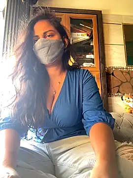 Snapshot of HaaniKaur chatting on 11-01-25, 07:32 HaaniKaur online show from 11-01-25, 07:32