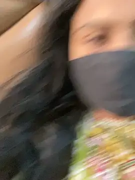 Snapshot of HaaniKaur chatting on 02-12-26, 09:48 HaaniKaur online show from 02-12-26, 09:48