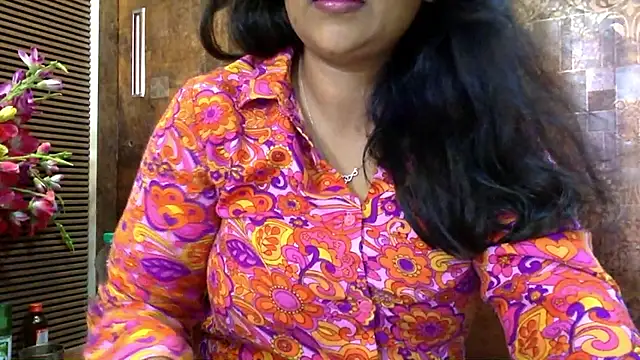 Snapshot of HaaniKaur chatting on 02-23-26, 10:12 HaaniKaur online show from 02-23-26, 10:12