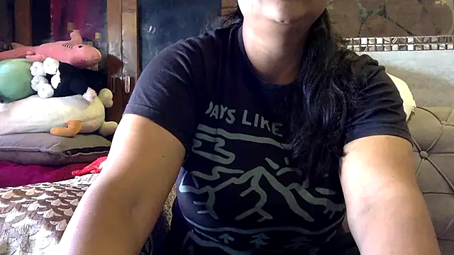 Snapshot of HaaniKaur chatting on 03-20-26, 08:30 HaaniKaur online show from 03-20-26, 08:30