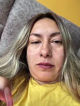 xLadyScarlettx online show from 02-18-25, 09:20