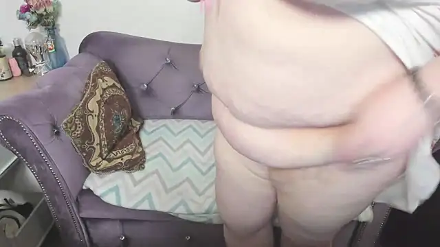 fashiona online show from 03-22-26, 11:46