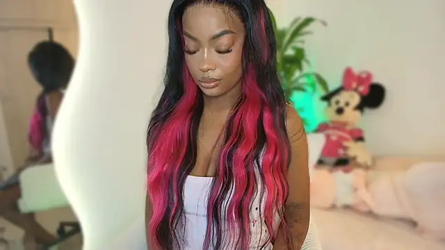 Isaa Coleman  online show from 04-28-26, 12:31