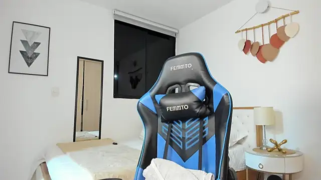 mateoleonee online show from 03-01-25, 12:17