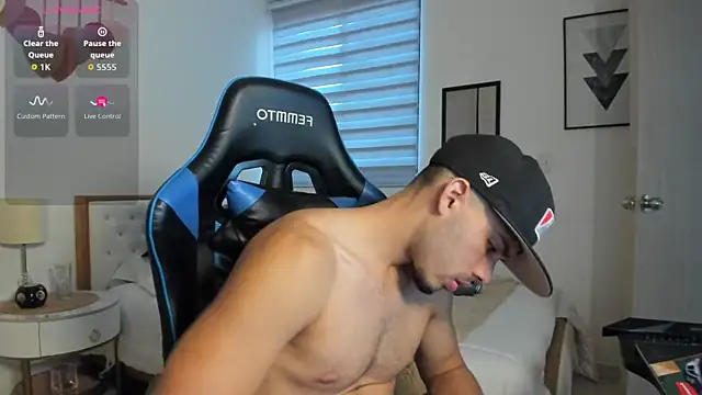 mateoleonee online show from 10-03-25, 08:28