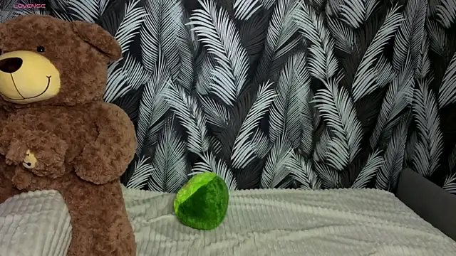 Hellen Moore online show from 09-23-25, 01:08