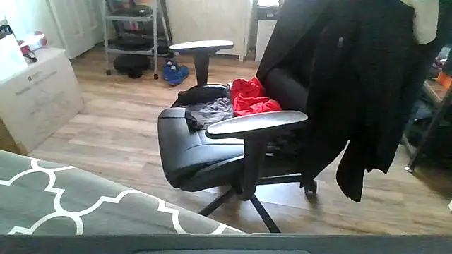 Snapshot of Willie8762 chatting on 03-13-26, 07:53 Willie8762 online show from 03-13-26, 07:53