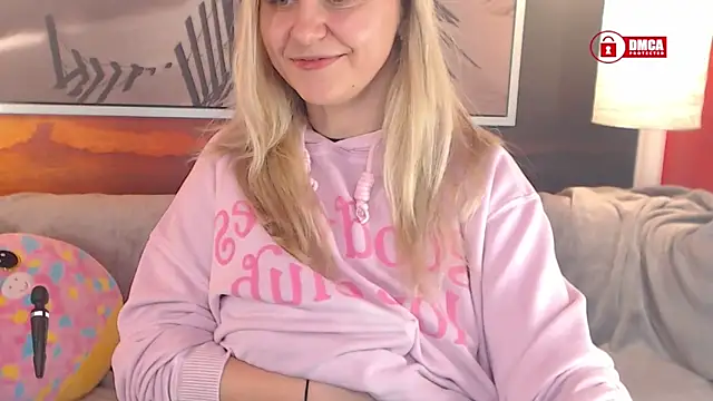 Snapshot of BigBoobsARRI chatting on 01-16-25, 06:06 BigBoobsARRI online show from 01-16-25, 06:06