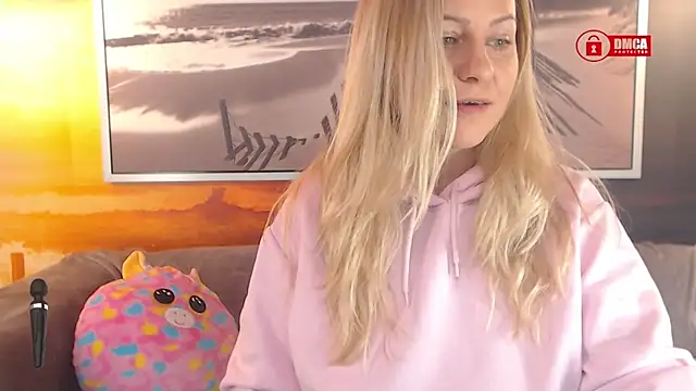 Snapshot of BigBoobsARRI chatting on 02-16-25, 07:15 BigBoobsARRI online show from 02-16-25, 07:15