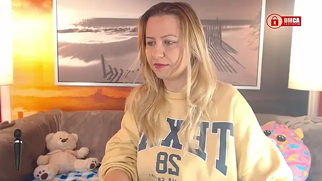 Snapshot of BigBoobsARRI chatting on 02-19-25, 06:33 BigBoobsARRI online show from 02-19-25, 06:33