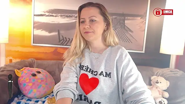 Snapshot of BigBoobsARRI chatting on 02-22-25, 06:28 BigBoobsARRI online show from 02-22-25, 06:28