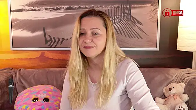 Snapshot of BigBoobsARRI chatting on 02-26-25, 06:26 BigBoobsARRI online show from 02-26-25, 06:26