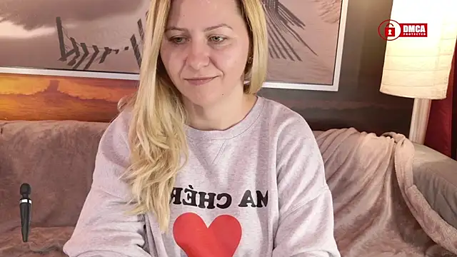 Snapshot of BigBoobsARRI chatting on 03-06-25, 09:25 BigBoobsARRI online show from 03-06-25, 09:25