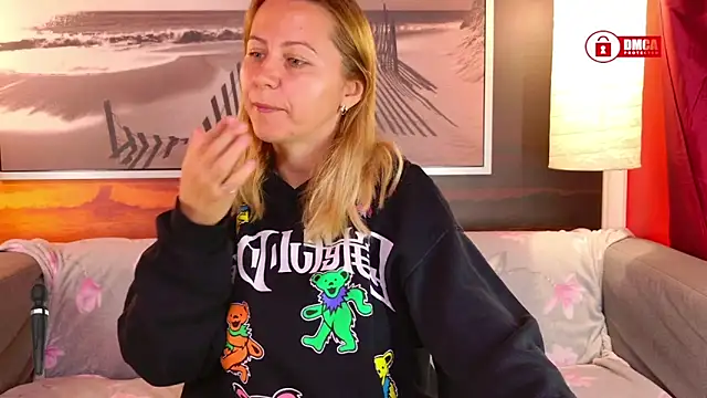 Snapshot of BigBoobsARRI chatting on 10-07-25, 07:49 BigBoobsARRI online show from 10-07-25, 07:49