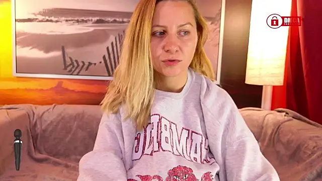 Snapshot of BigBoobsARRI chatting on 10-16-25, 08:10 BigBoobsARRI online show from 10-16-25, 08:10